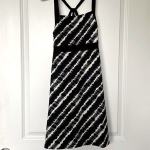 Soybu Great summer dress with built-in bra